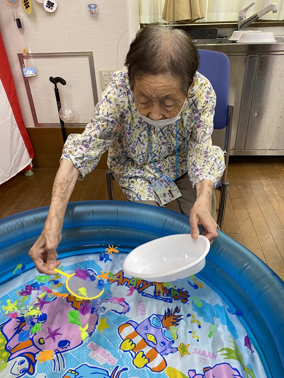 夏祭り1_金魚すくい